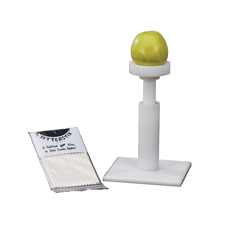 Устройство Gold Medal Products для насаживания яблока на палочку